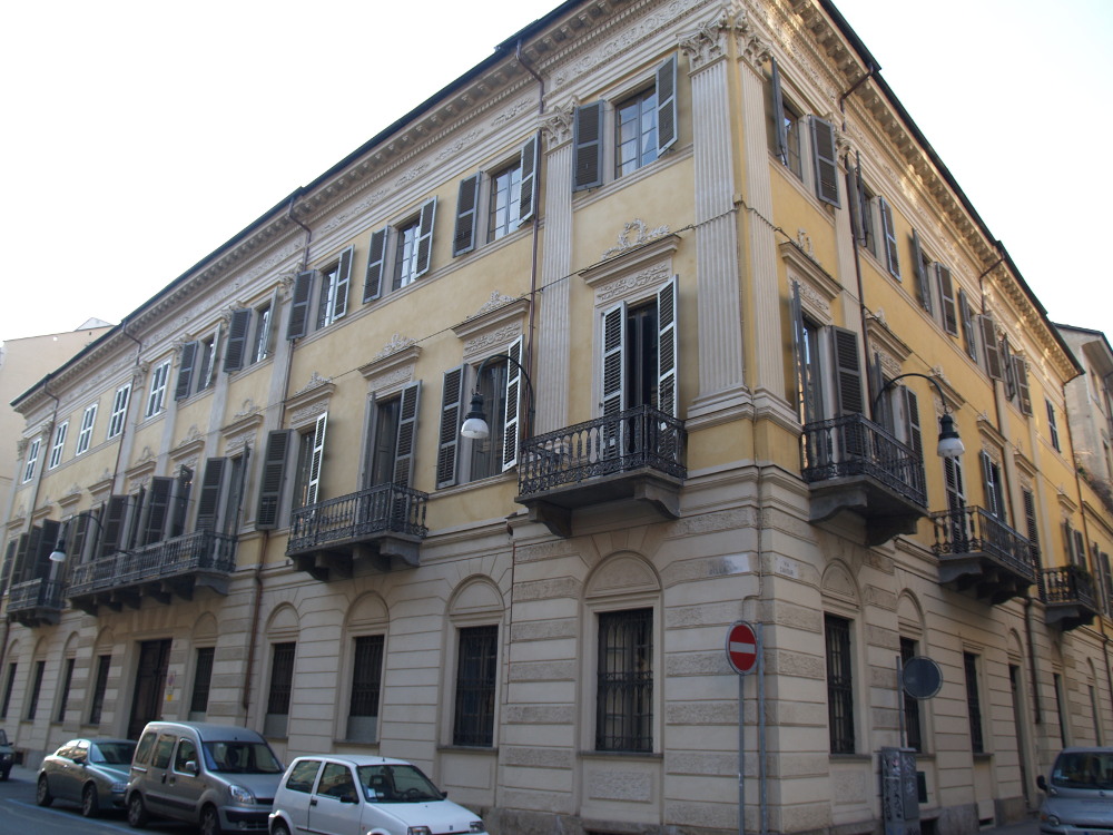 Restauro - Via della Rocca, Torino